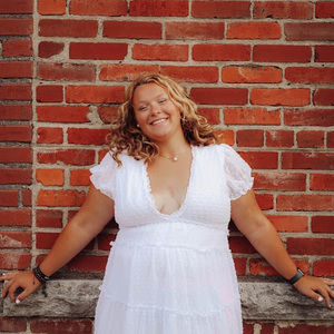 Meet your Posher, Chrissy